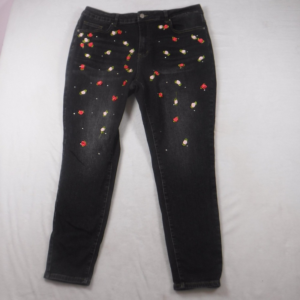 Fashion Nova Black Floral Embroidered Skinny Jeans with Rhinestones Womens